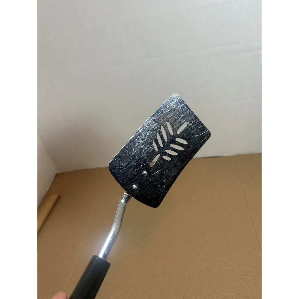 Unbranded vintage metal